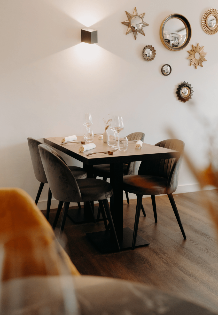 table au haut linage restaurant à penmarch